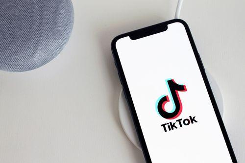 a0d0c5e2-tiktok-5064078_1920-min.jpg