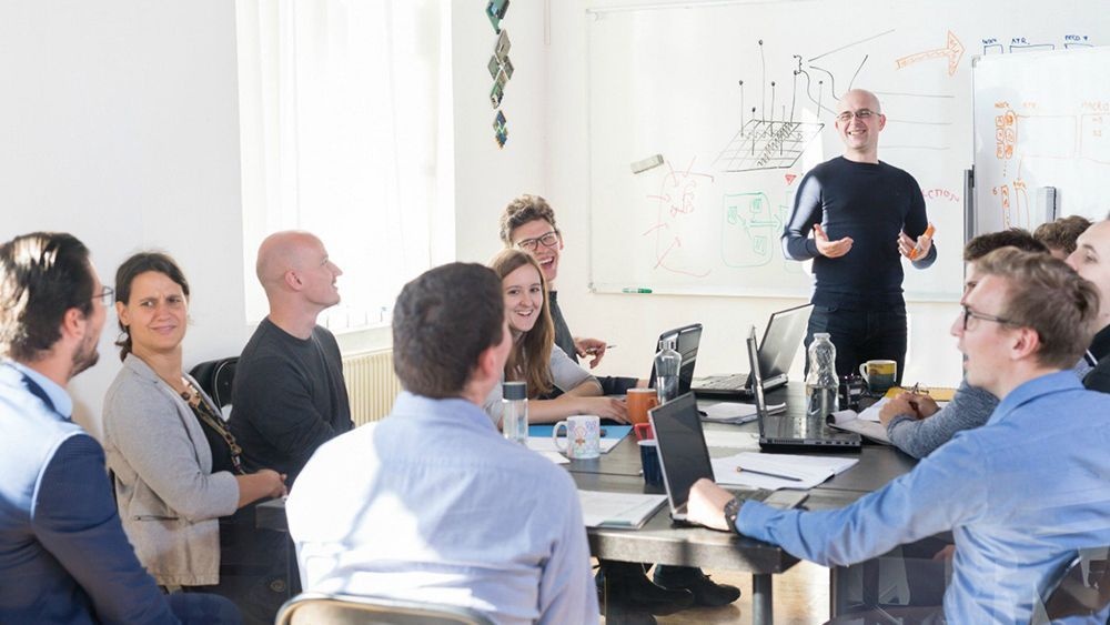 Choosing-the-right-backend-technology-for-your-business.jpg